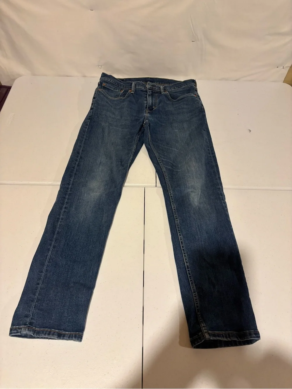 Levi’s 502 Men’s Size 31x32 Regular Tapered Fit Slim Straight Blue Denim Jeans